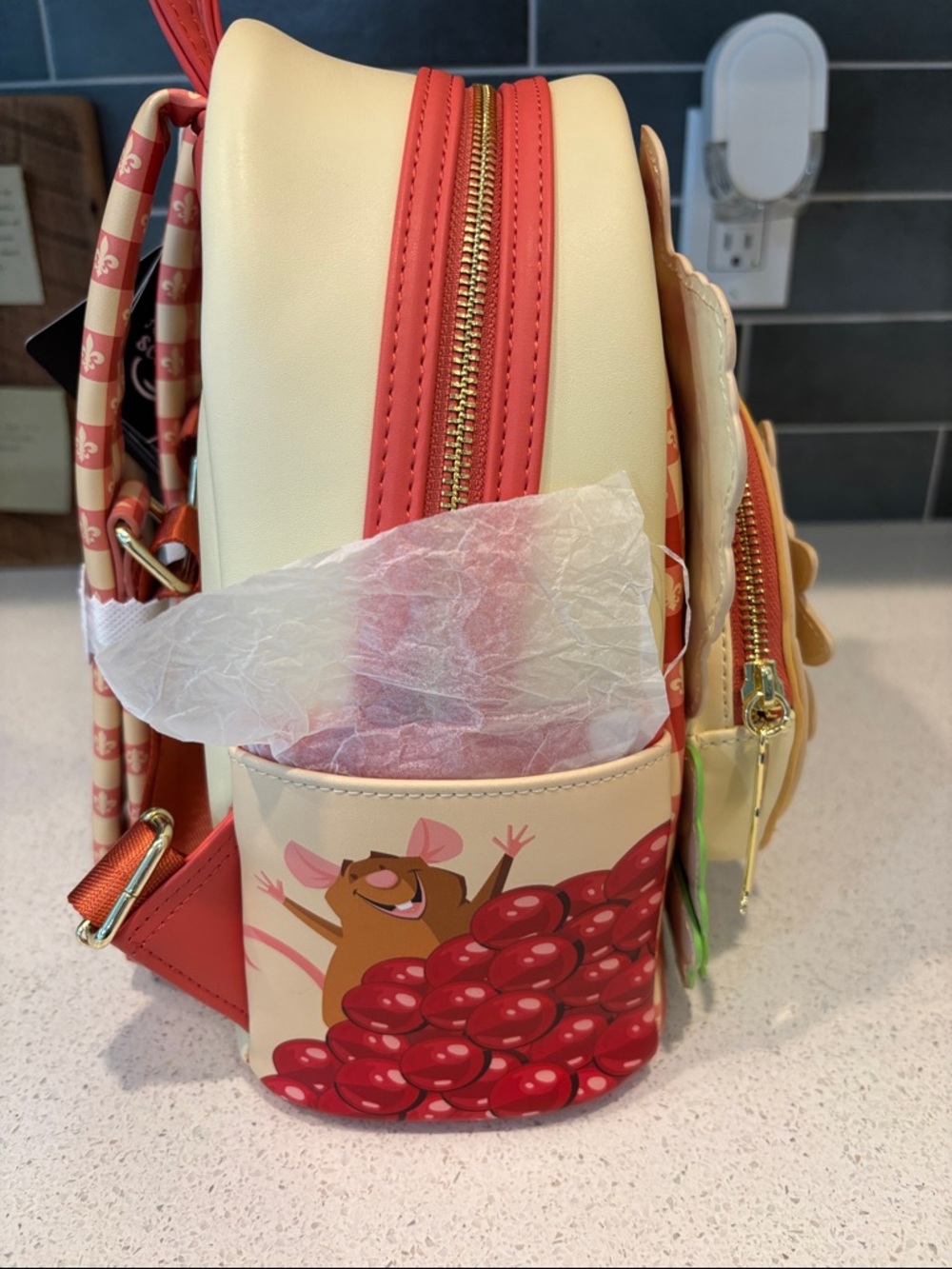 Pixar Loungefly Ratatouille Themed Mini Backpack - NWT - Picture 4 of 6
